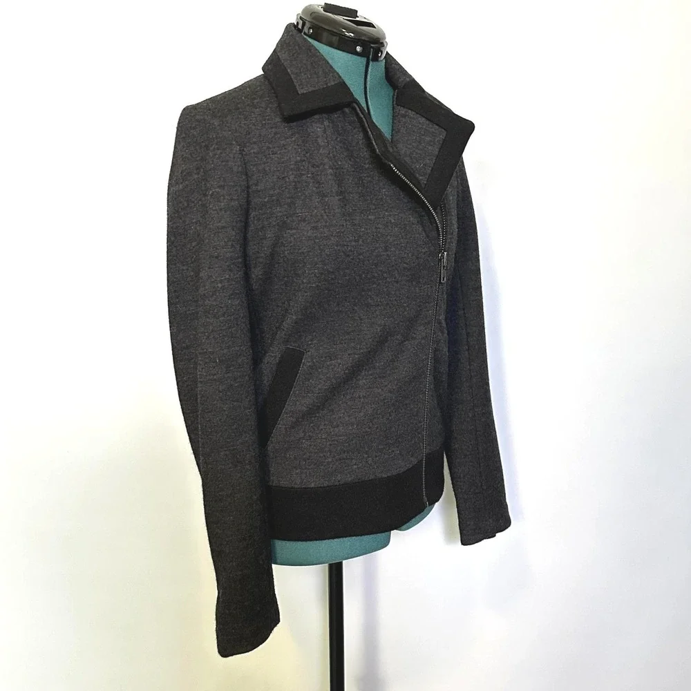 J. Crew brand crew